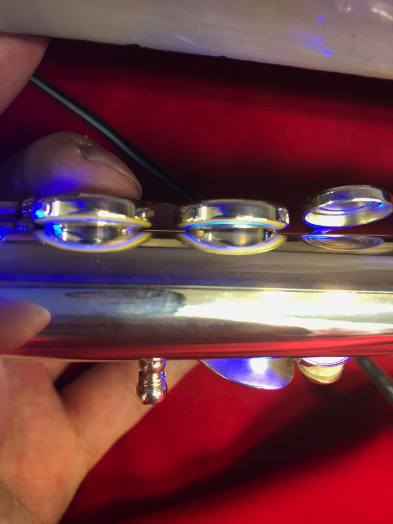 リペアブログ】フルートの音がぼやける時。 - 管楽器修理専門店 ブラス