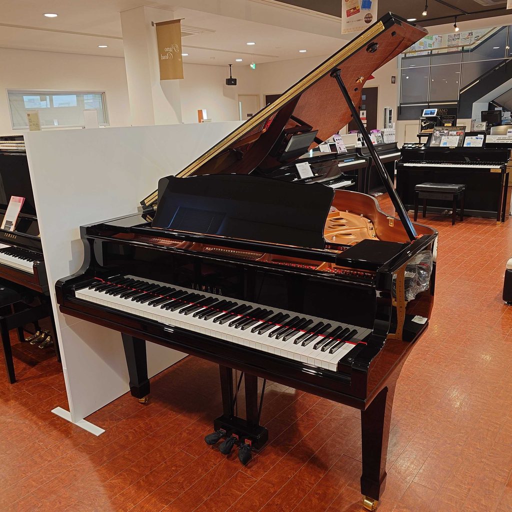 スタッフ厳選！ 秋のおすすめピアノ | ピアノ専門店 Piano Cloud 富山