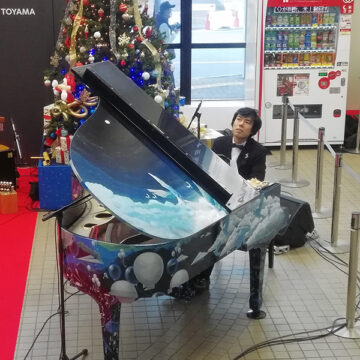富山空港でのクリスマスコンサート